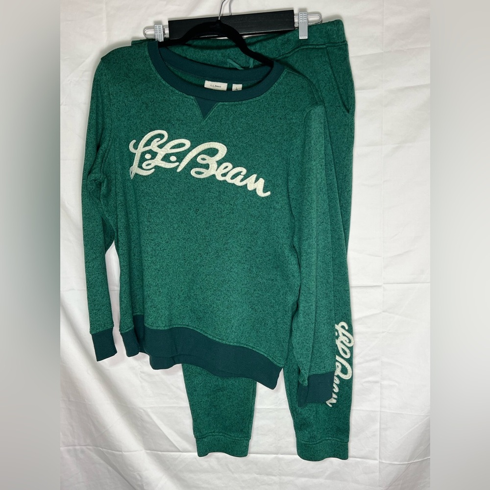 L.L. Bean Women's Green Set